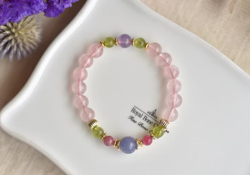 粉晶+橄欖石+丹泉石+桃紅碧璽+薰衣草紫水晶鍍金手鍊
