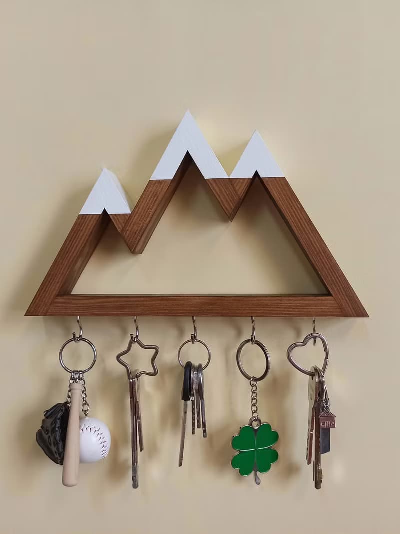 Wooden key holder for wall Mountains (main color nut) 掛衣 曬衣架 掛鉤