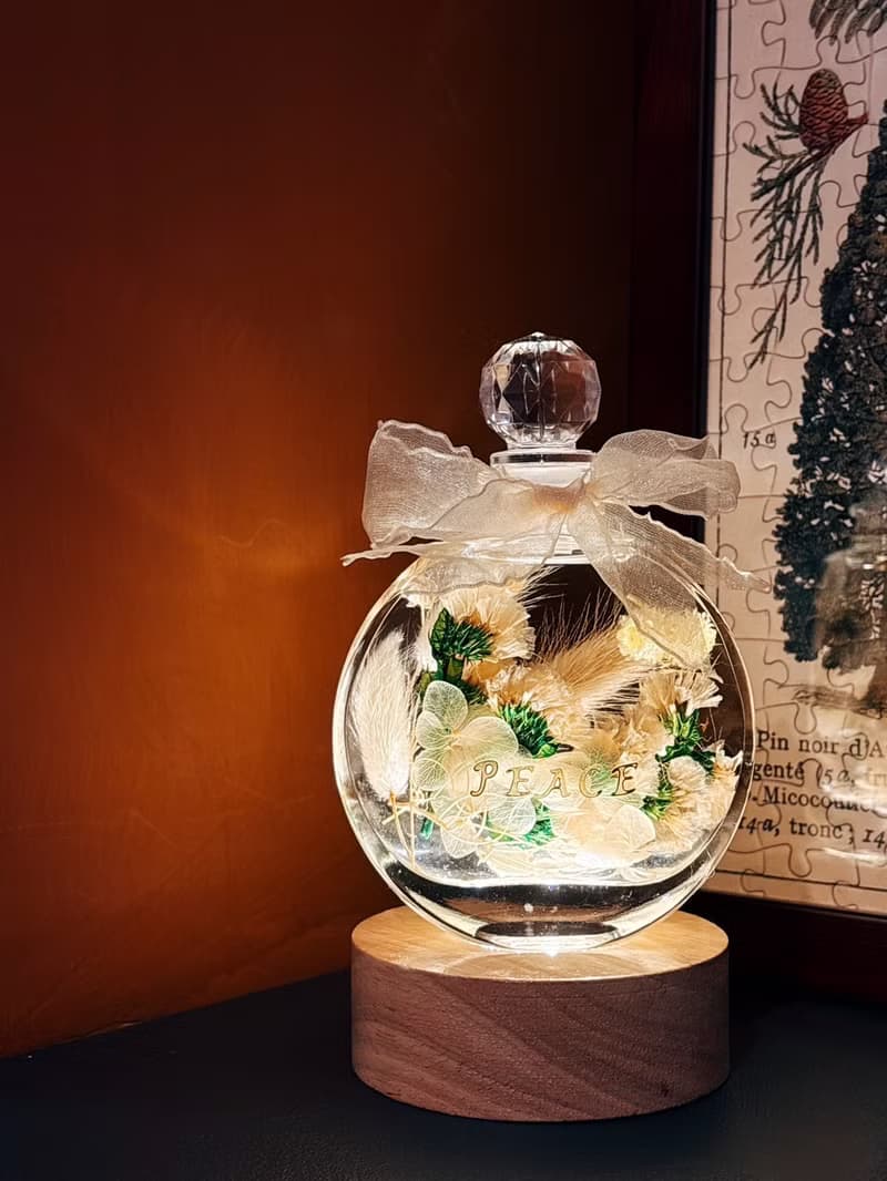 嵐緹花香室 浪漫永生花浮游花燈 生日禮物/永生花/母親節禮物