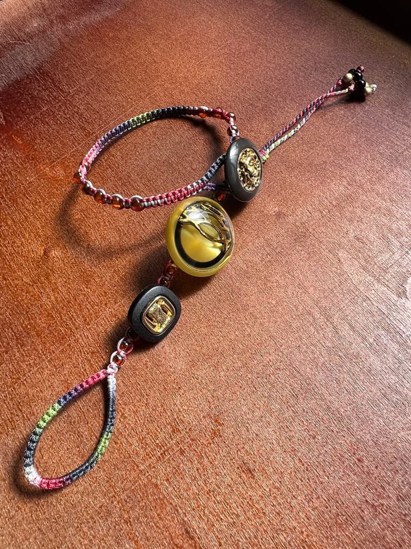 フィンガーブレスレット