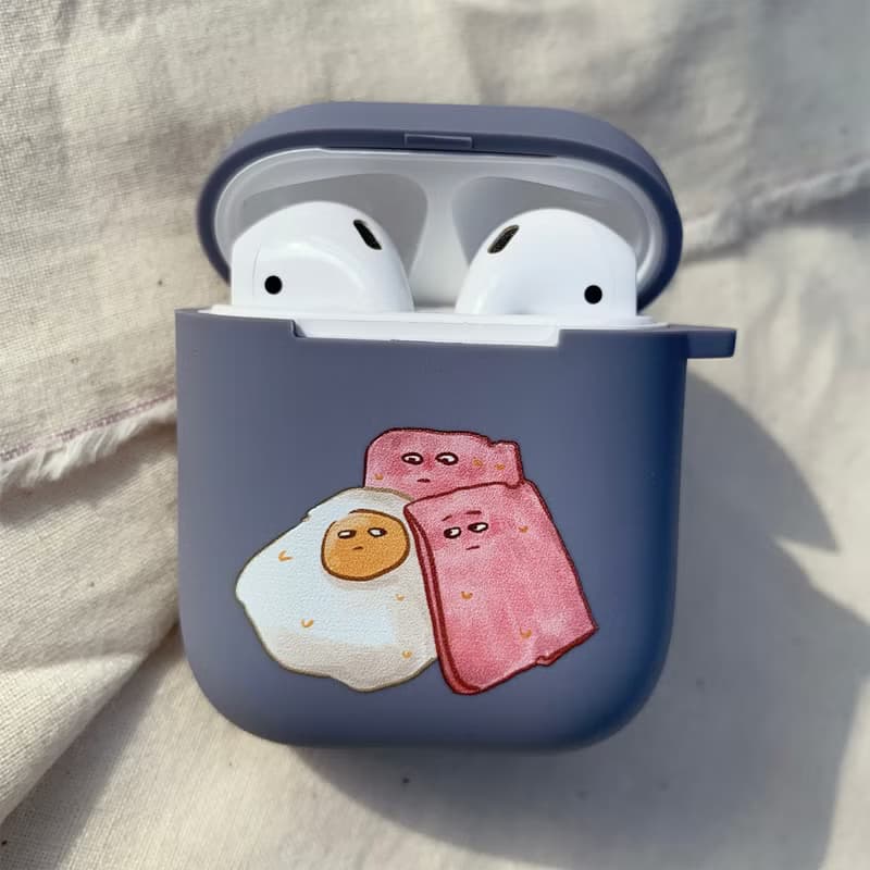 被迫依偎的火腿蛋 灰藍色磨砂軟殼 AirPods 耳機保護套 耳機殼