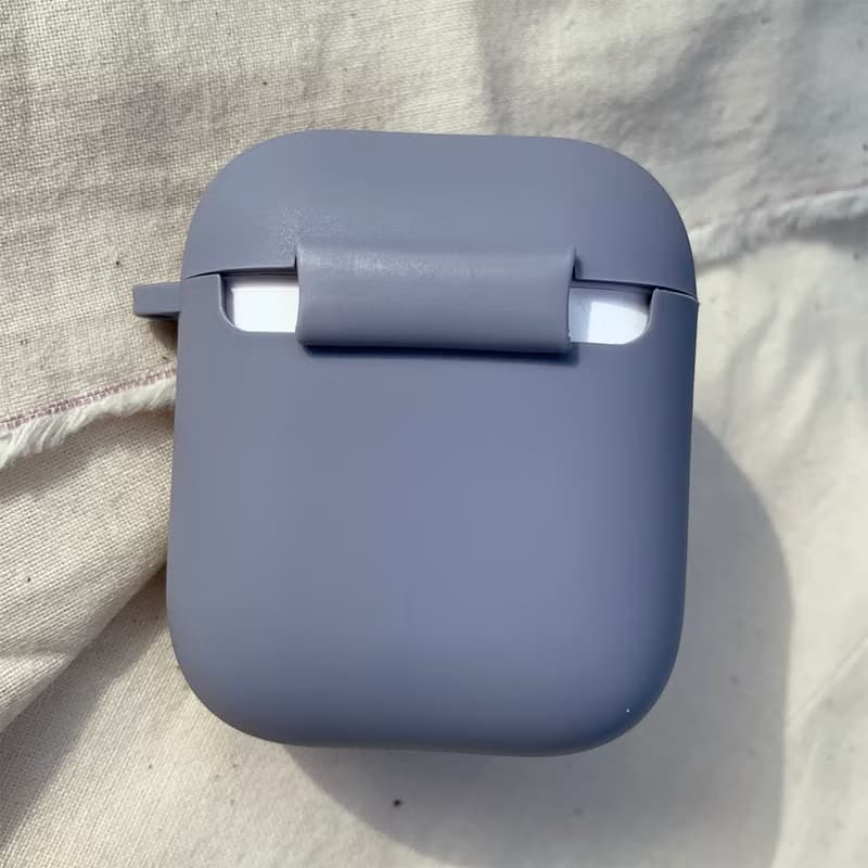 被迫依偎的火腿蛋 灰藍色磨砂軟殼 AirPods 耳機保護套 耳機殼