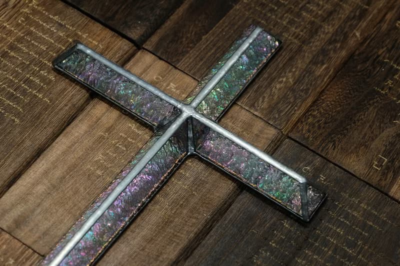 彩虹之約 立體幻彩玻璃十架 裝飾 可安裝電池小燈