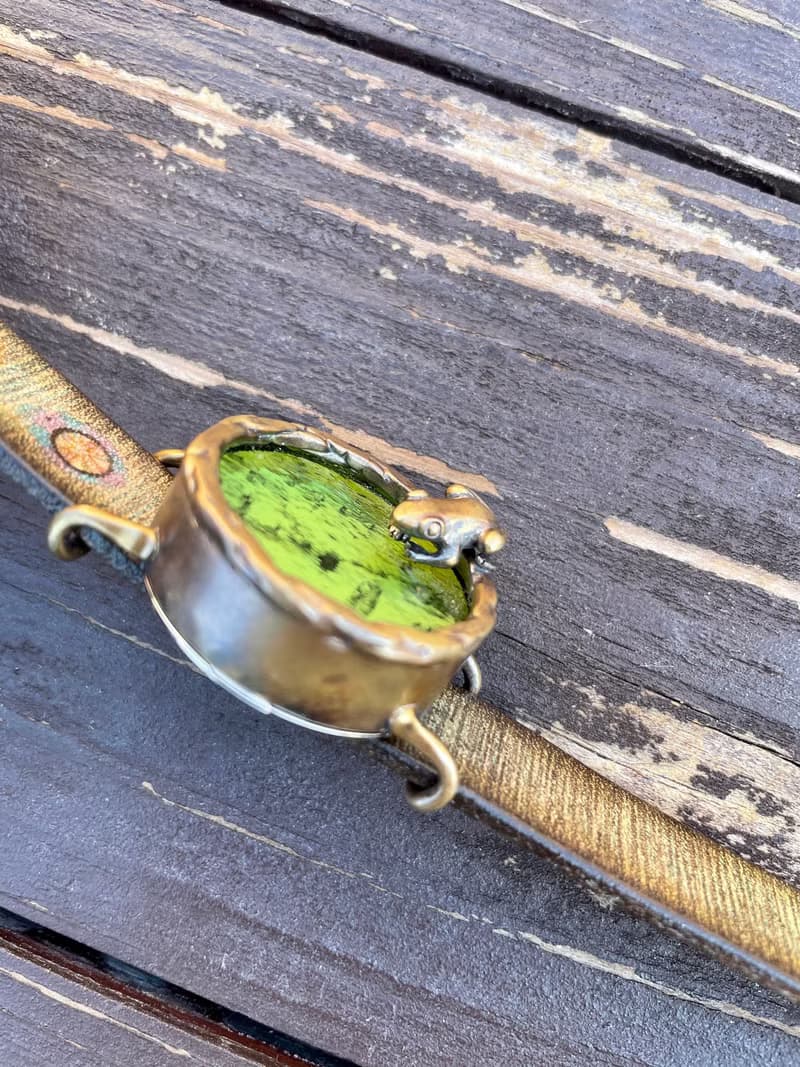 凝望池塘的青蛙款手錶M抹茶