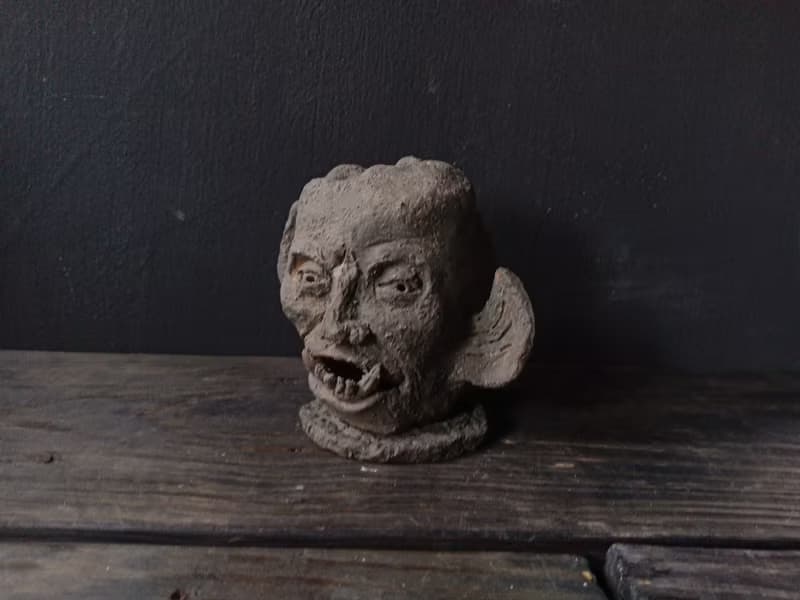 石像鬼雕像 (高10.5cm 雕塑 薰香錐 香錐罩 塔香罩 詭異)