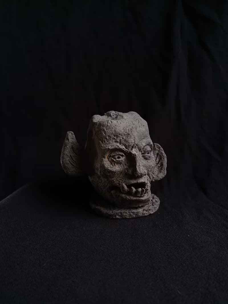 石像鬼雕像 (高10.5cm 雕塑 薰香錐 香錐罩 塔香罩 詭異)