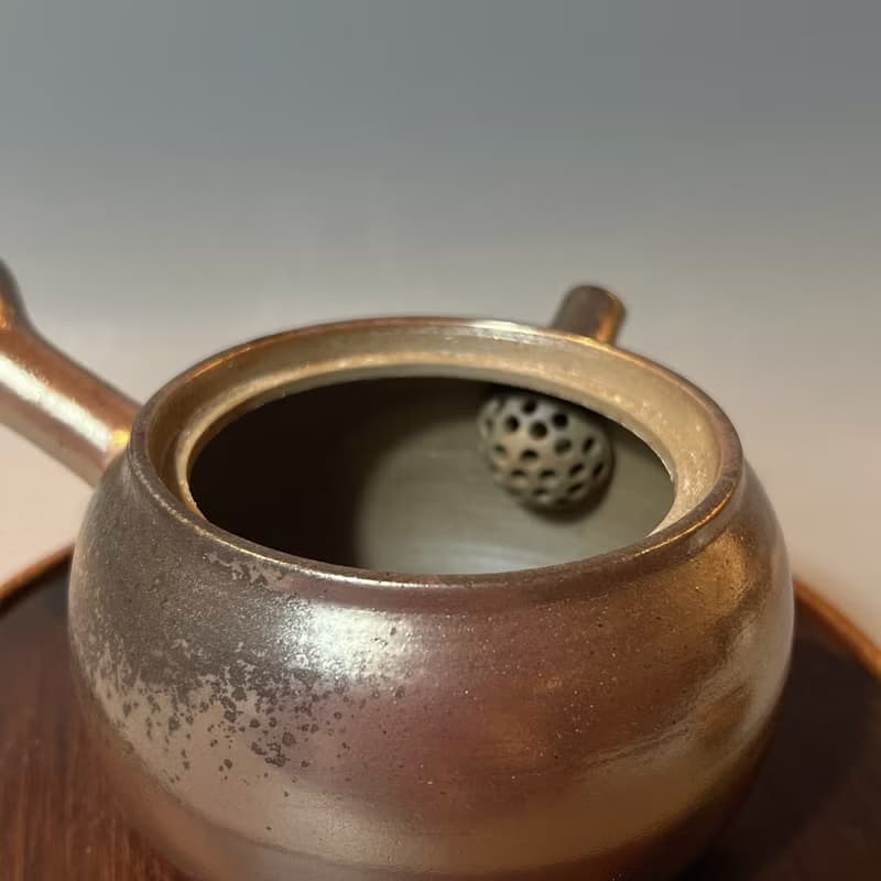 柴燒古銅金側把茶壺 / 小平凡手作