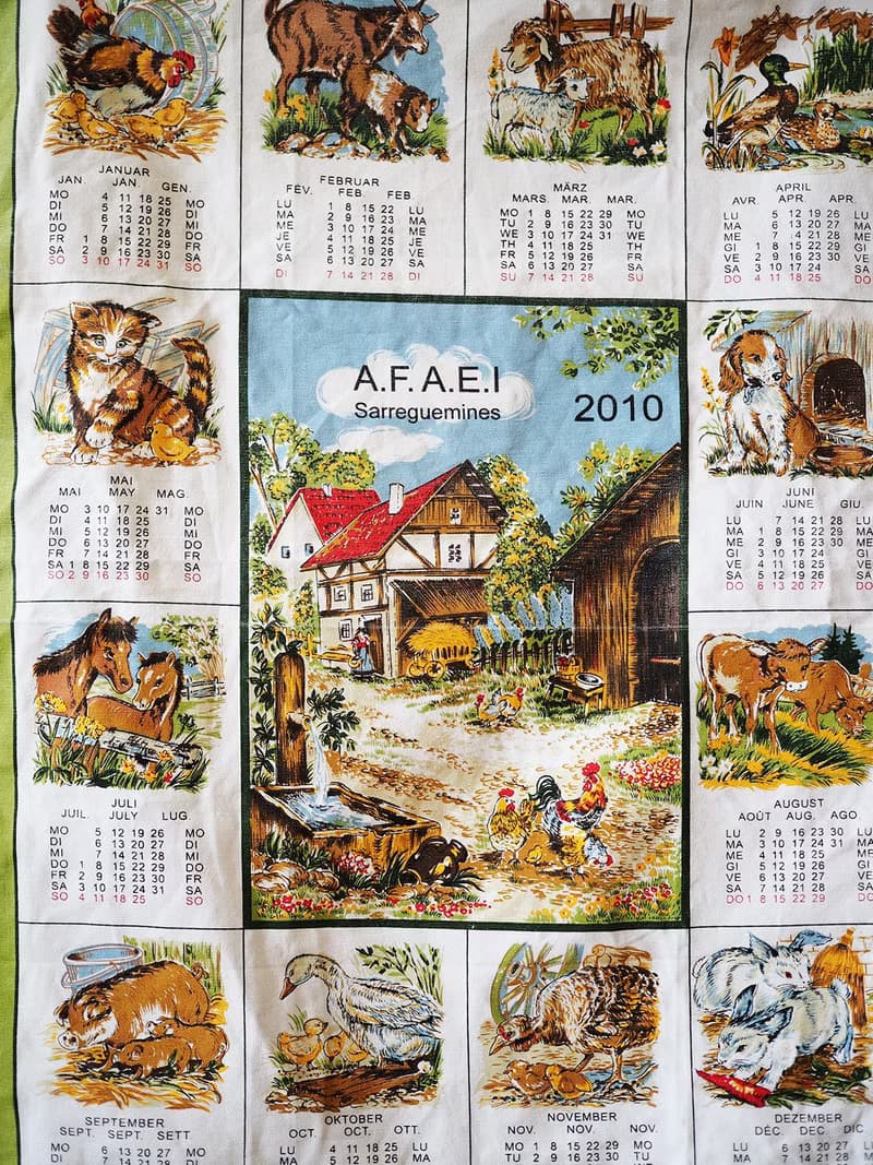 2010年 法國復古 動物圖鑑日曆茶巾 / 掛布