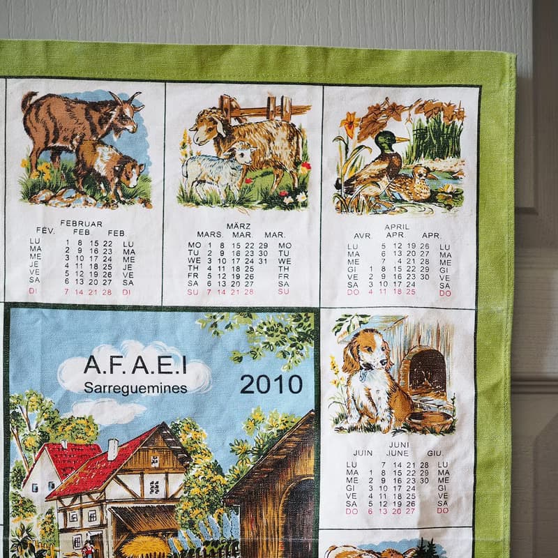 2010年 法國復古 動物圖鑑日曆茶巾 / 掛布