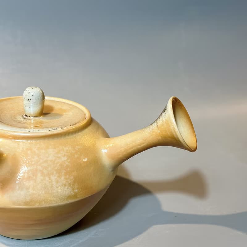 柴燒瓷土奶油系側把茶壺 / 古樸落灰  / 小平凡手作