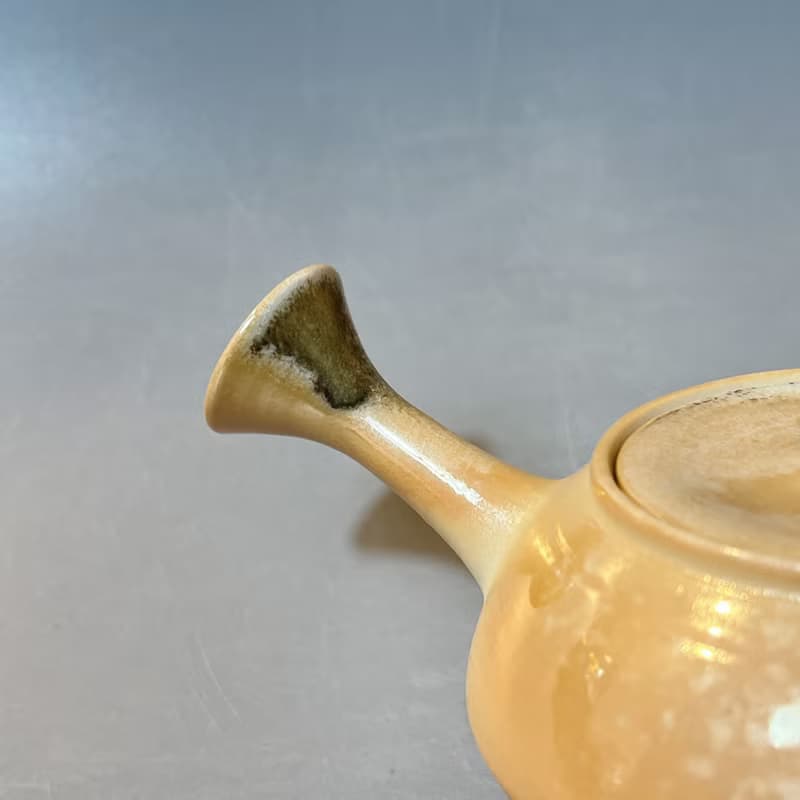 柴燒瓷土奶油系側把茶壺 / 古樸落灰  / 小平凡手作