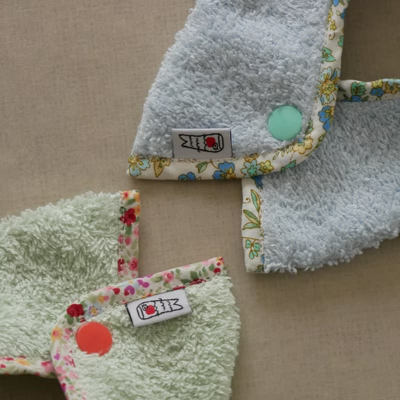 タオルとガーゼのリバーシブルスタイ　出産祝いギフト