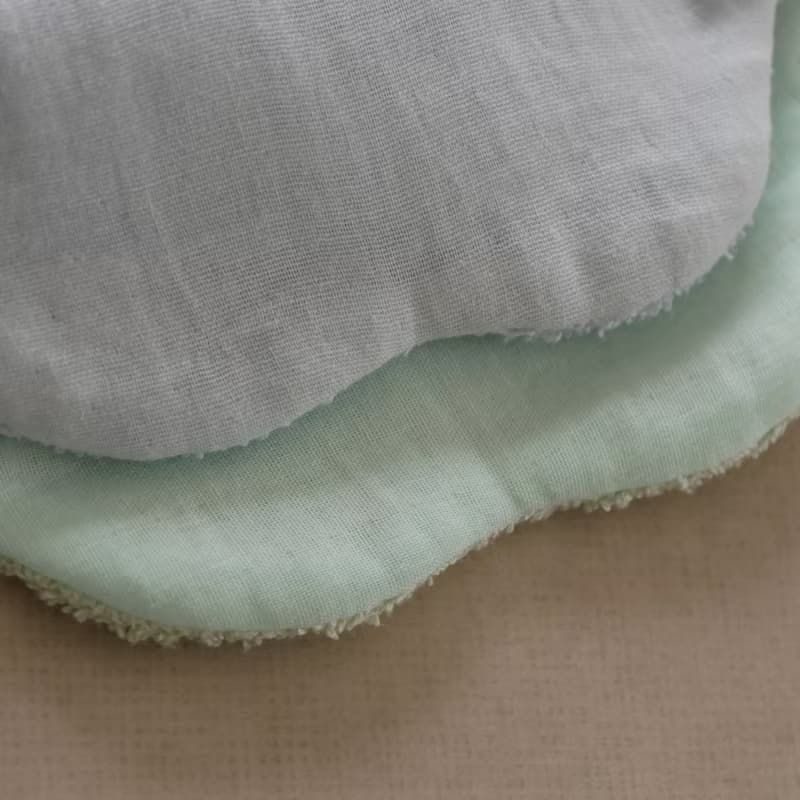 タオルとガーゼのリバーシブルスタイ　出産祝いギフト