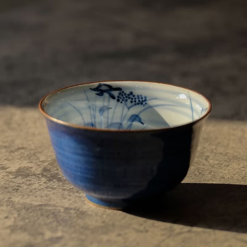 【日本古美術】霽藍釉 秋草紋 煎茶杯