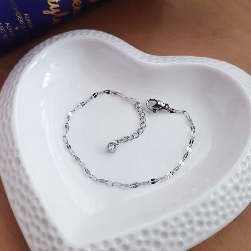 漫光。閃爍光感白鋼極細手鍊  不怕水不變色防過敏