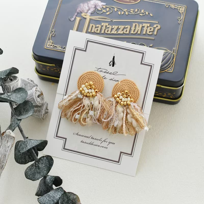イヤリング/String tassel earrings /Milk Tea