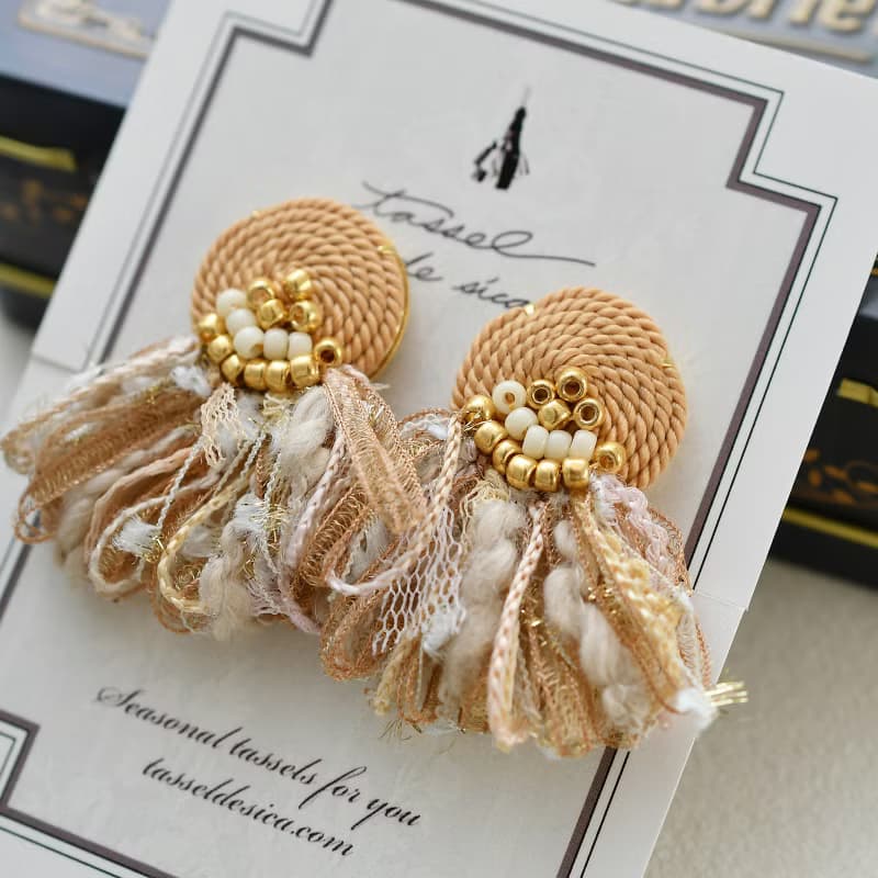イヤリング/String tassel earrings /Milk Tea