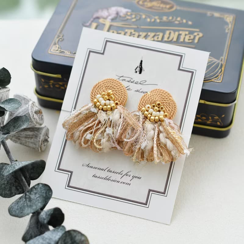 イヤリング/String tassel earrings /Milk Tea