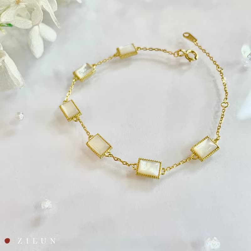 │輕珠寶│奶油蛋糕 • 白蝶貝 • 純銀手鍊 • 925silver