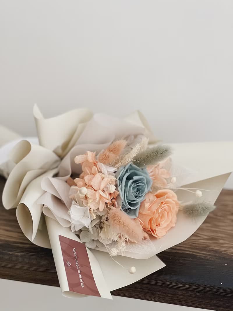 【永生玫瑰花花束】• 情人節/永生玫瑰花/永生玫瑰花花束/玫瑰花