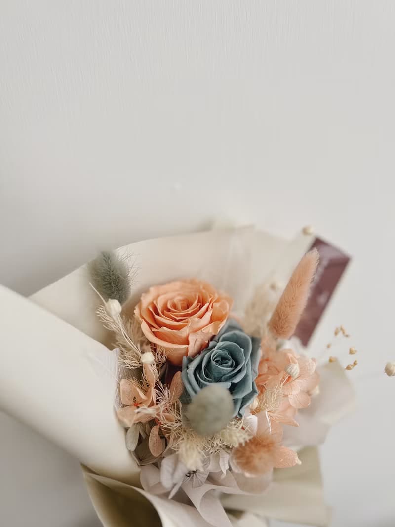 【永生玫瑰花花束】• 情人節/永生玫瑰花/永生玫瑰花花束/玫瑰花