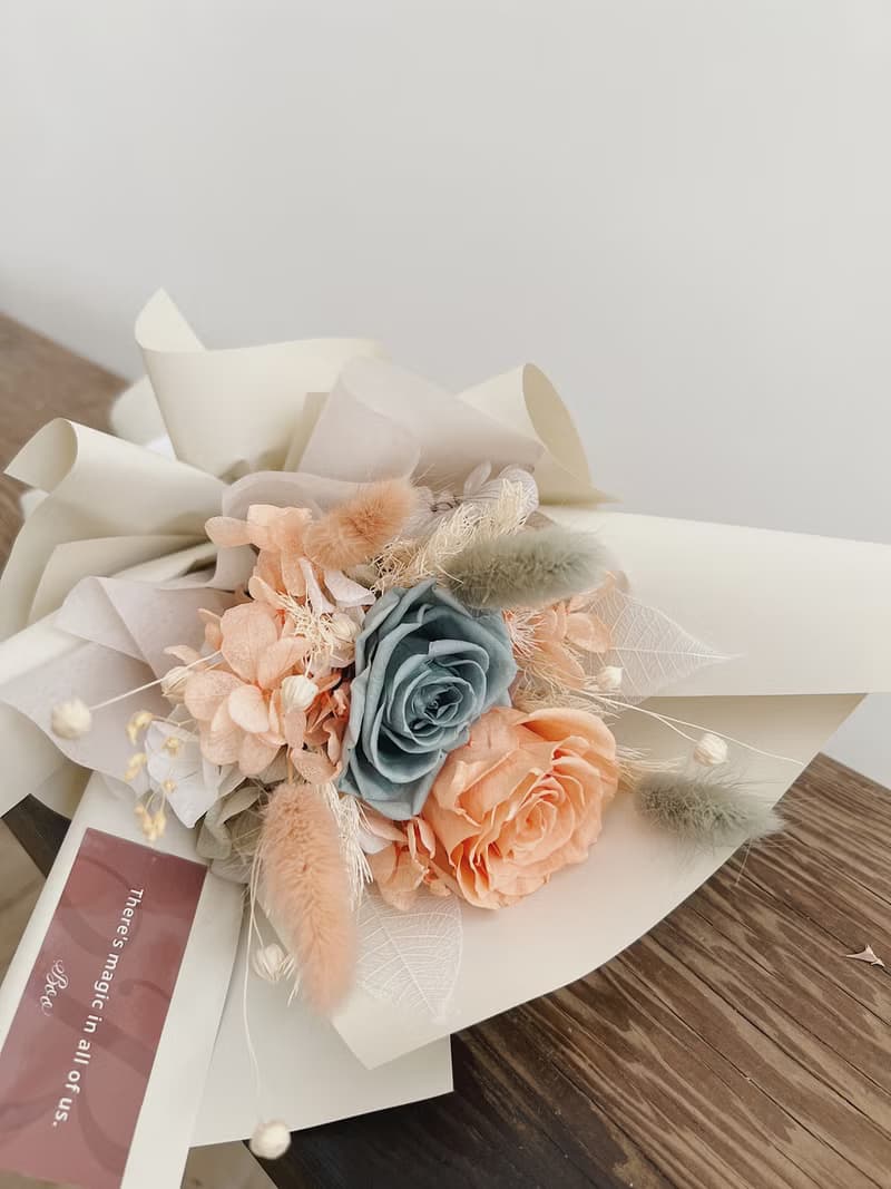 【永生玫瑰花花束】• 情人節/永生玫瑰花/永生玫瑰花花束/玫瑰花