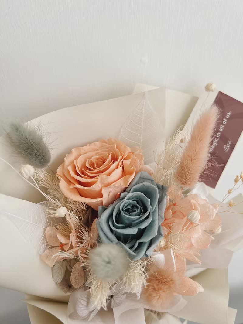 【永生玫瑰花花束】• 情人節/永生玫瑰花/永生玫瑰花花束/玫瑰花