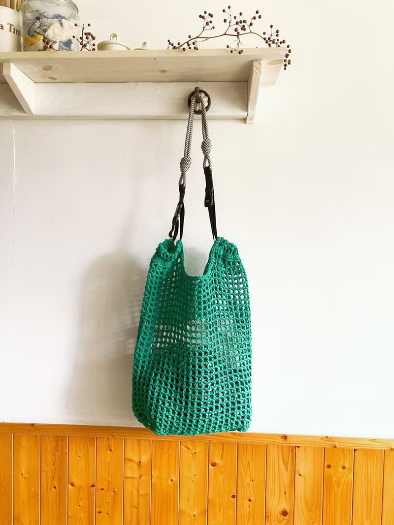 【好日手作】Handmade。手工韓國棉線編織鏤空郵差綠斜背大包
