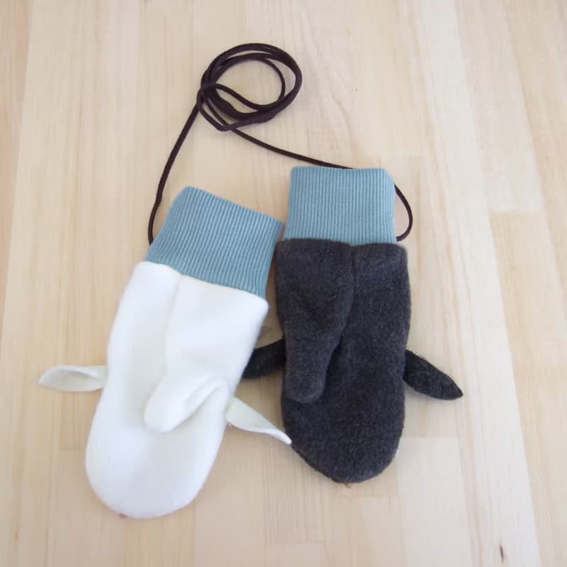 【こども用】白やぎ黒やぎミトン ブルー 手袋
