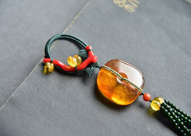 【挽枝】Amber天然琥珀平安扣珊瑚復古文藝壓襟吊飾