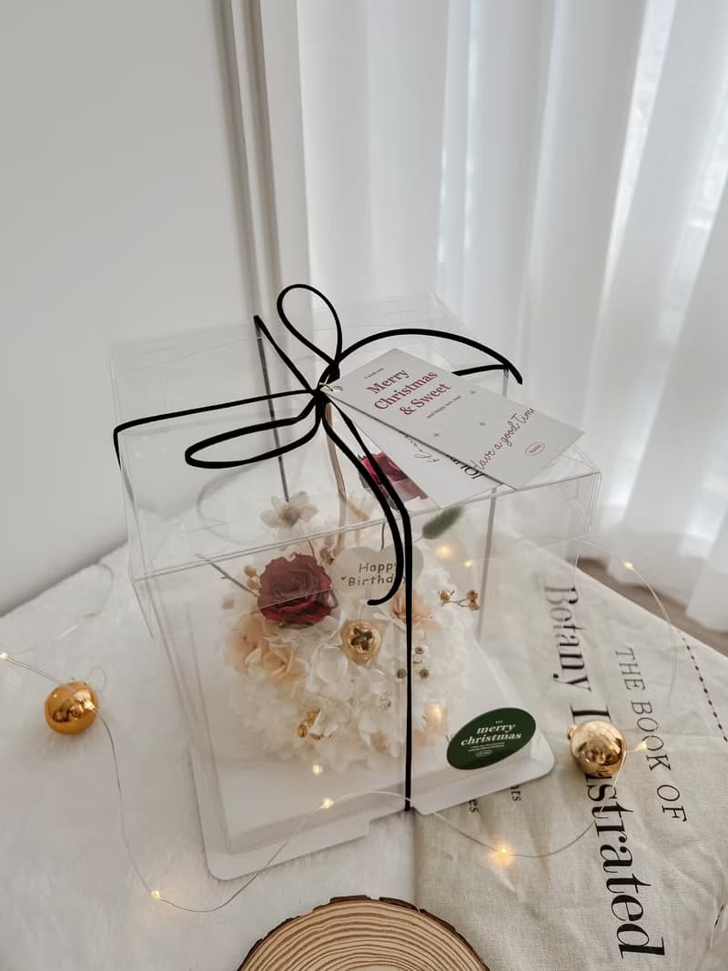 Journee雪地上的玫瑰小花蛋糕禮盒 永生花乾燥花蛋糕乾燥花束