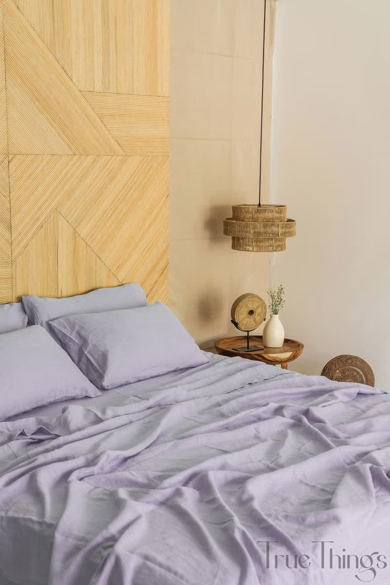 Pastel lavender linen fitted sheet / Softened linen bed sheet / Deep pocket