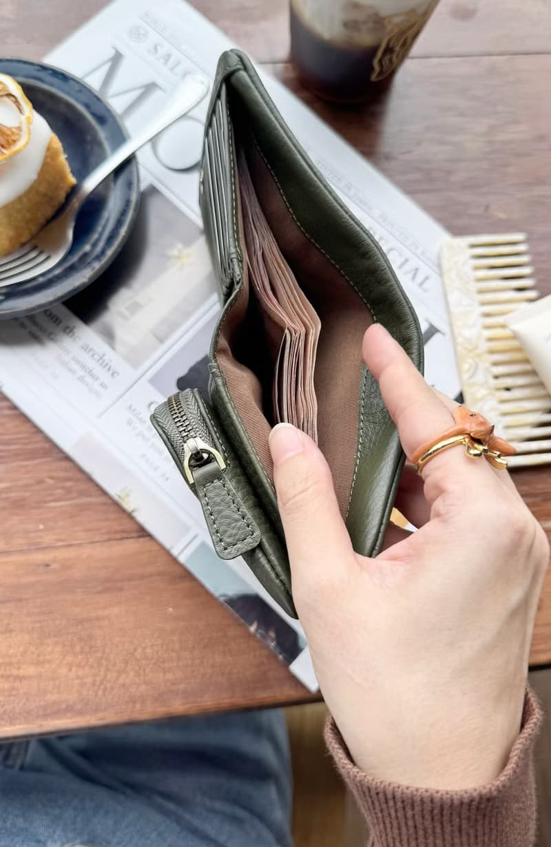 Souffle 真牛皮摺疊錢包/短夾 ;柔軟的觸感 - 綠色