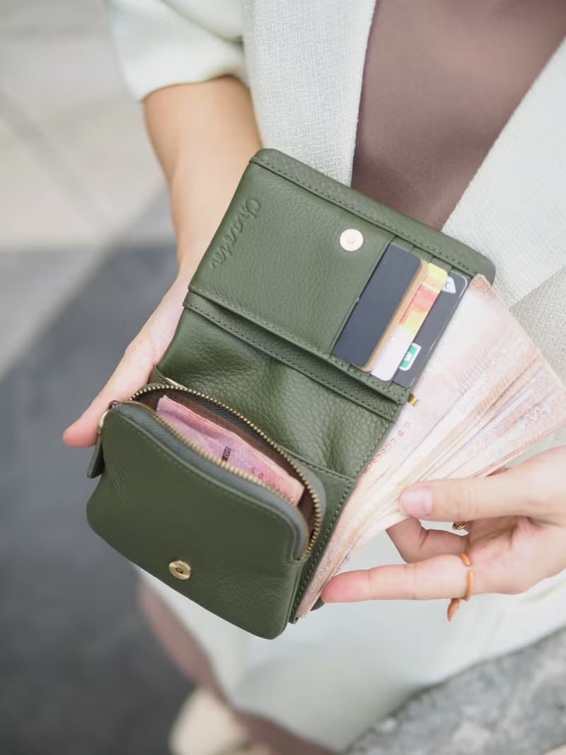 Souffle 真牛皮摺疊錢包/短夾 ;柔軟的觸感 - 綠色