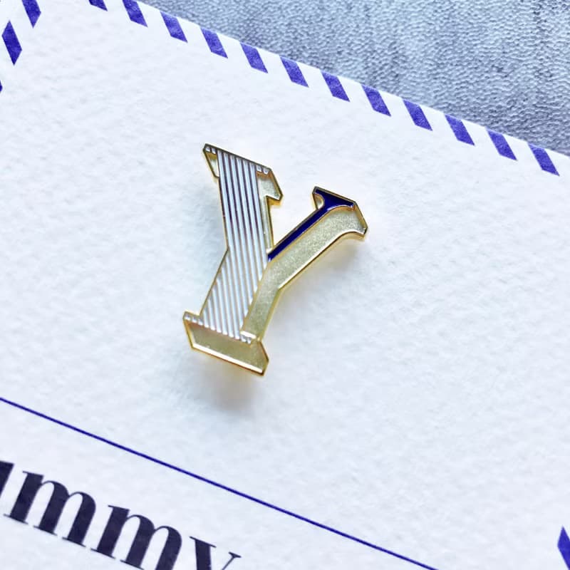 Y / Yummy -琺瑯徽章卡－附信封 開學季 情人卡 萬用字母卡