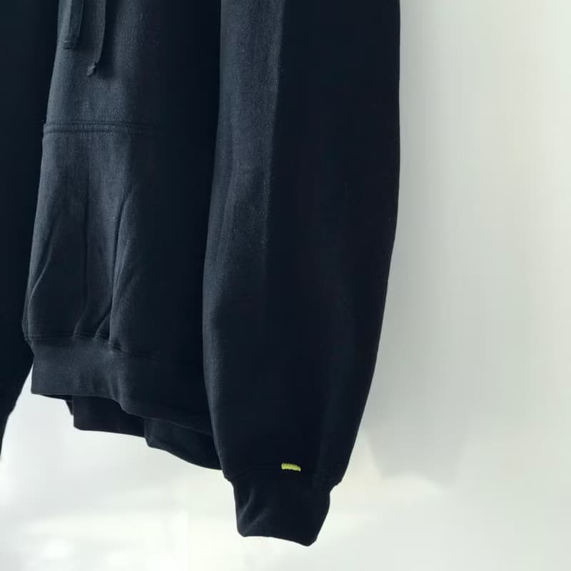 Big silhouette hoodie / black / plain / hand embroidery / unisex