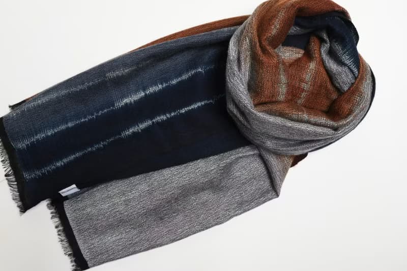 【快速出貨】喀什米爾專櫃設計梭織工藝羊絨灰藍圍巾披肩頂級精品