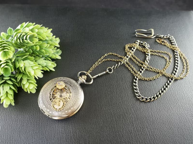 Mechanical Pocket Watch Pendant Steampunk Necklace Watch Gears Jewelry Accessory