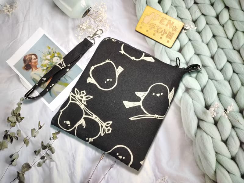 森林系列-日本棉布黑森林北長尾山雀L型拉鍊袋鋪棉-電子書保護套