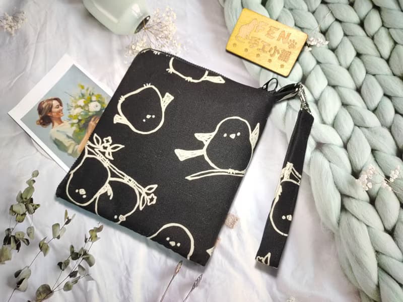 森林系列-日本棉布黑森林北長尾山雀L型拉鍊袋鋪棉-電子書保護套