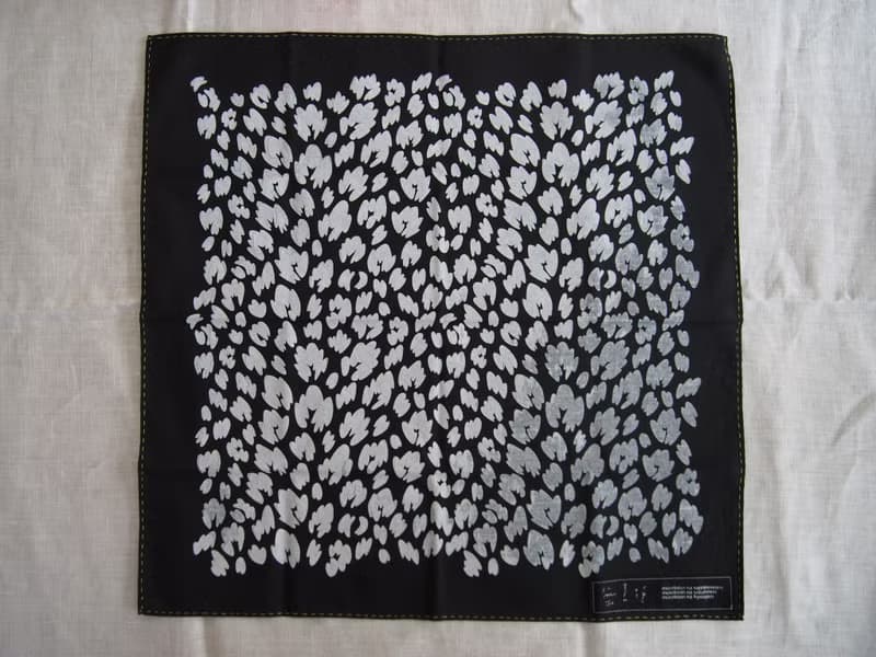 leopard handkerchief  black