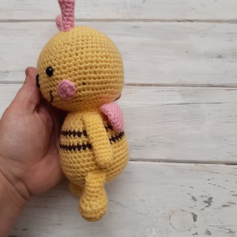Hand crochet funny Bee Stuffed toys Animals Plush toys Amigurumi Knit Gift