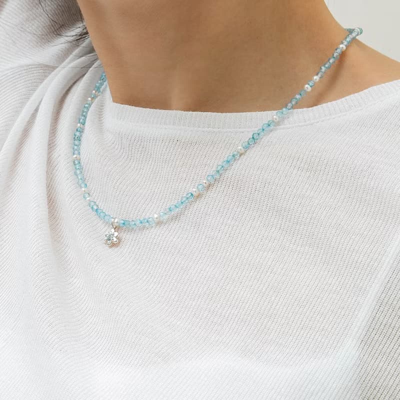 mini flower beaded necklace 托帕石花朵寶石串珠項鍊