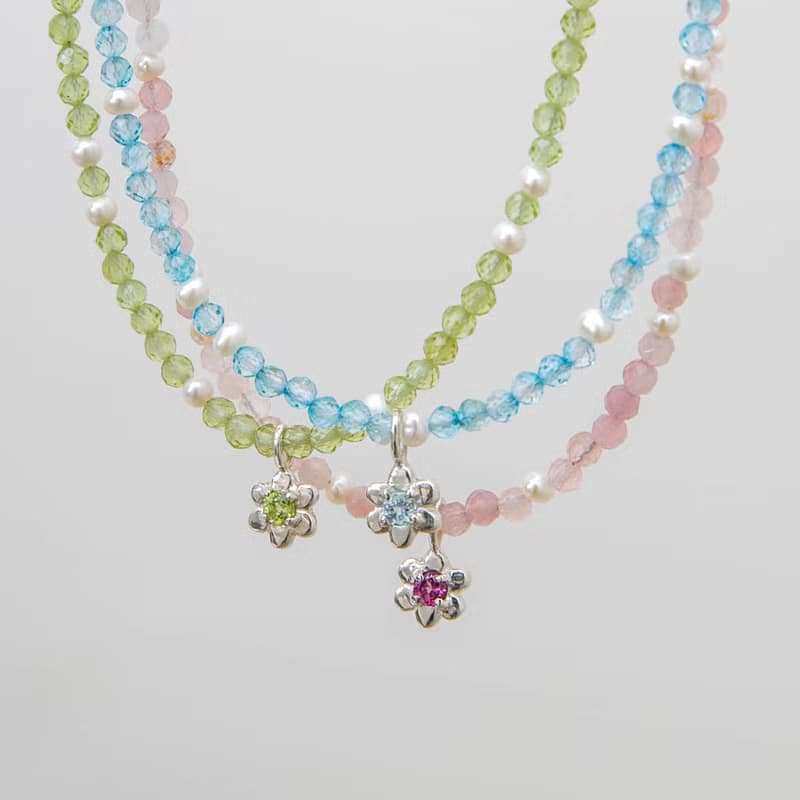 mini flower beaded necklace 托帕石花朵寶石串珠項鍊
