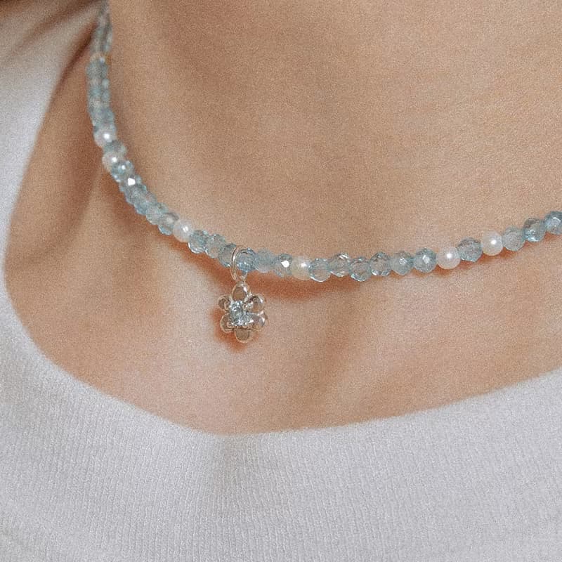 mini flower beaded necklace 托帕石花朵寶石串珠項鍊