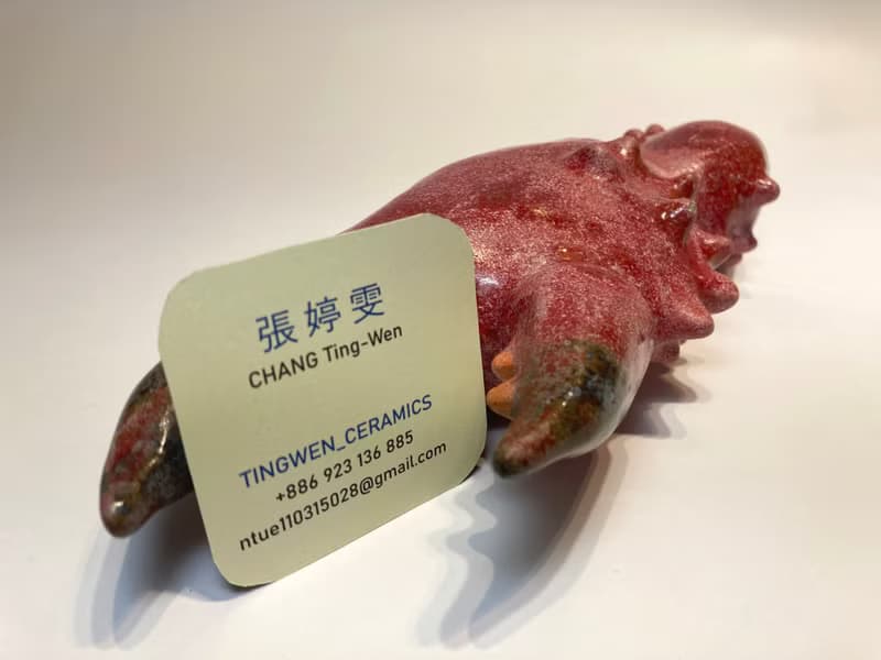 【肥美蟹螯】陶瓷名片架