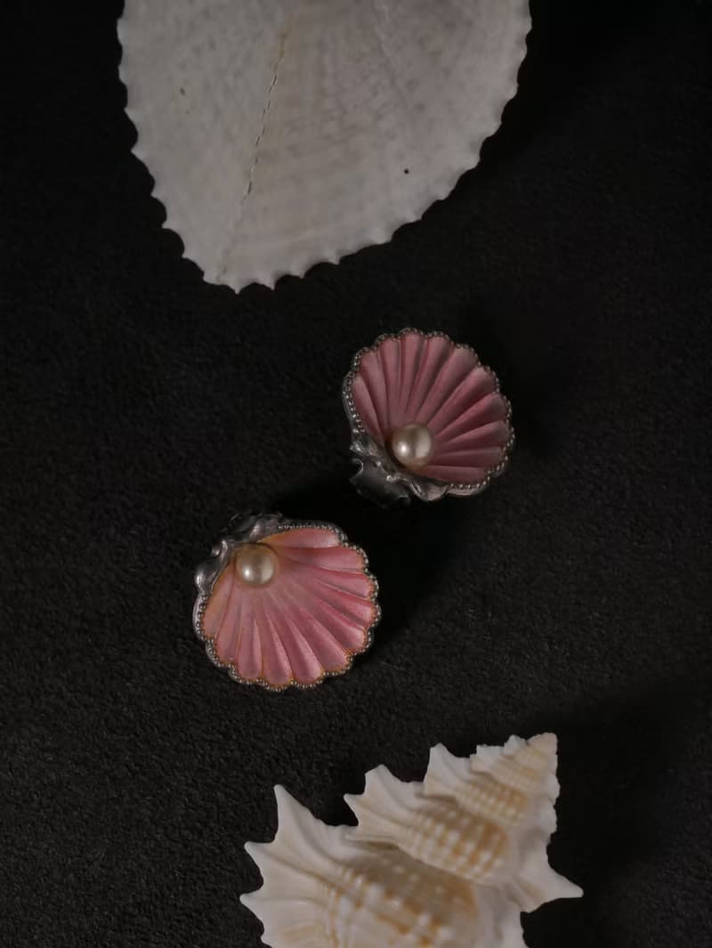 1950s 英國 近代老件 粉色琺瑯玻璃珍珠貝殼純銀耳夾胸針套組