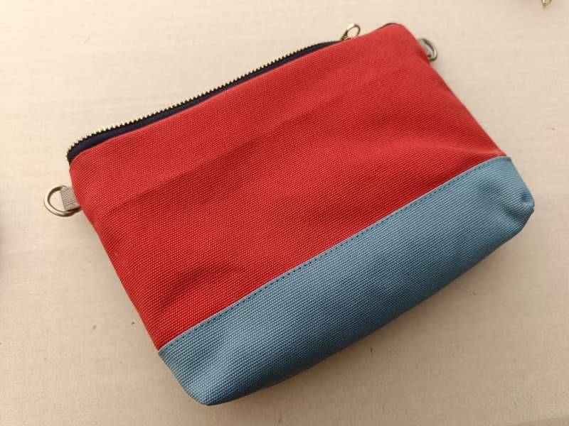 手拿包 Lovely Canvas Pouch and Crossbody, Polka Dot Design 化妝包 /收納袋
