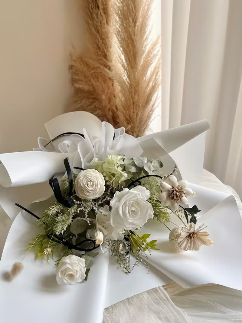 日日好 白綠色系 永生花束 情人節花束