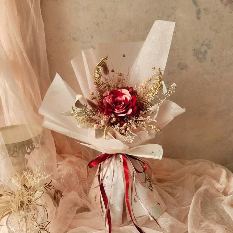 夢境迷霧紅玫瑰花束 永生花束 情人節花束 七夕 雙色拼接玫瑰